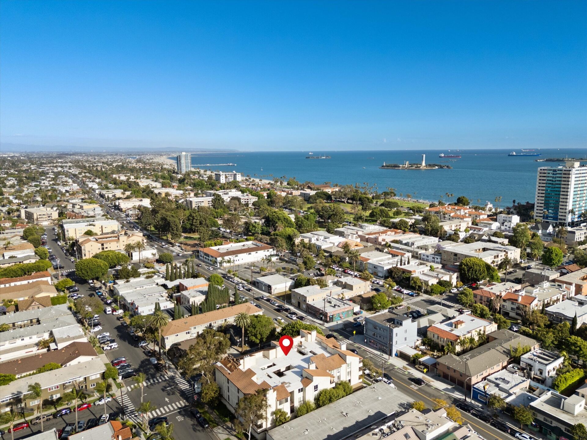 1765 E Broadway #305 — top-floor corner-unit Alamitos Beach condo in Long Beach